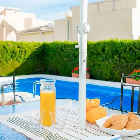 Fig Tree Villa *